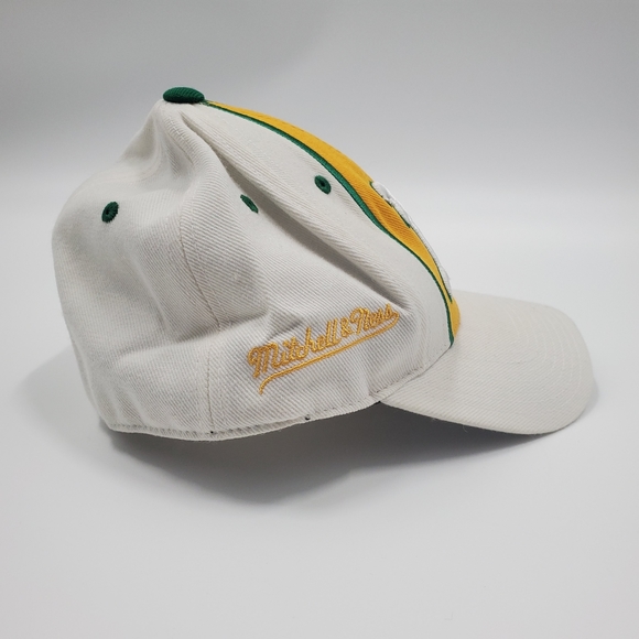 Mitchell & Ness Oakland A's Vintage Baseball Hat Embroidered - Picture 3 of 6